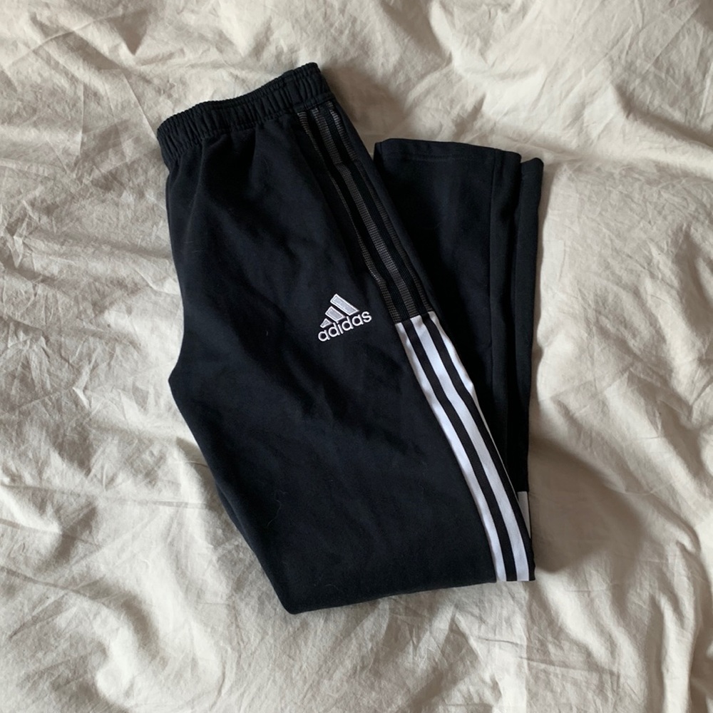 ⚠️NEW⚠️ Adidas track pants